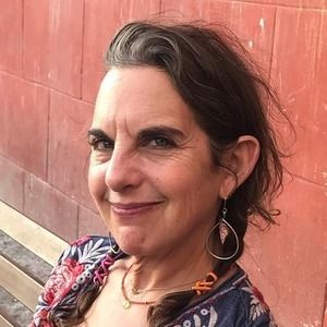 Meet your Posher, Laurie